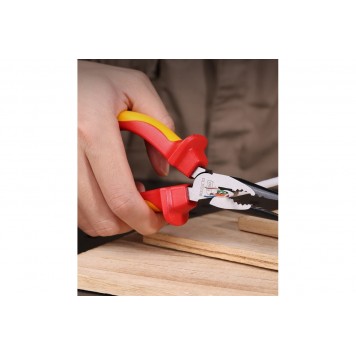 Плоскогубцы DL512106 удлиненные диэлектрический 160мм до 1000В Deli-7