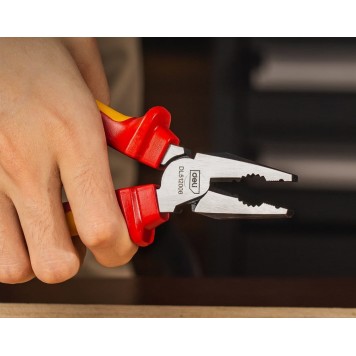 Плоскогубцы DL512006 диэлектрические до 1000В, 160 мм Deli-4