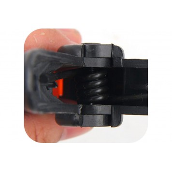 Струбцина DL110006 пружинная, зажим 150мм, Deli-3