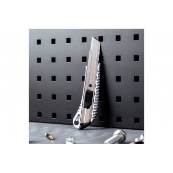 Нож универсальный DL4255 18 мм Deli-6