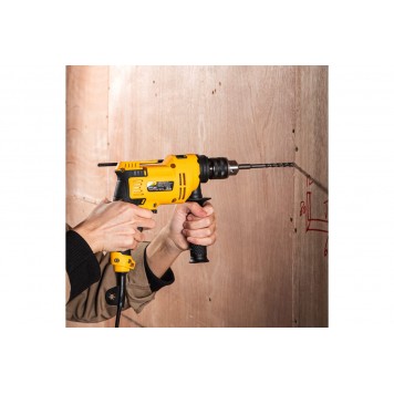 Дрель DL-CZ13-E1 электрическая ударная 650 Вт, ключевой патрон 13 мм DELI-7