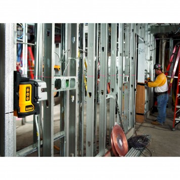 Уровень лазерный DW089K-XJ 3-х плоскостной с перекрестием, красный луч DeWALT-9