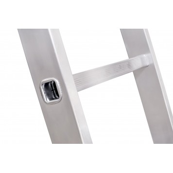 Лестница 2-х секционная 11-ти ступенчатая UFUK-6