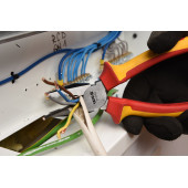 Плоскогубцы YT-21152 диэлектрические 180 мм YATO