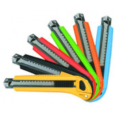 Нож 17В108 выдвижной 18 мм с 3-мя лезвиями TopTools