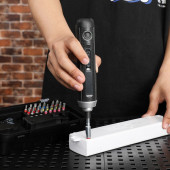 Отвёртка DL-DP04-E1B2 аккумуляторная (3,6В, 2А*ч, 5Нм, набор бит 24 шт, пласт. кейс) Deli