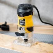 Фрезер DL-XB06-E1 кромочный 550 Вт Deli