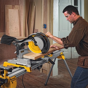 Пила DWS713-KS торцовочная 1600 Вт, 250 мм DEWALT-4