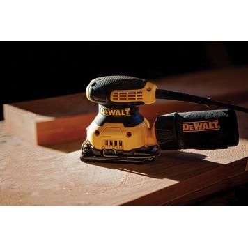 Аренда Шлифмашинка DWE6411-QS вибрационная 230Вт DEWALT-9