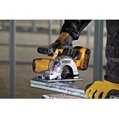 Пила DCS373N-XJ дисковая по металлу диск 140х20мм без аккумулятора и ЗУ