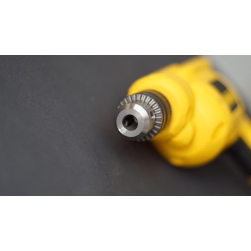 Дрель DWD014S-QS безударная 550 Вт, БЗП 10 мм DEWALT-6