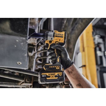 Гайковёрт DCF921E2T-QW 1/2'', бесщеточный, 4 режима, 2 АКБ x 1,7 А/ч 18В XR + TSTAK DEWALT-4