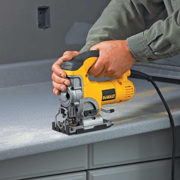 Электролобзик DW331K-QS с верхней ручкой 701 Вт, 26 мм, кейс DEWALT-7