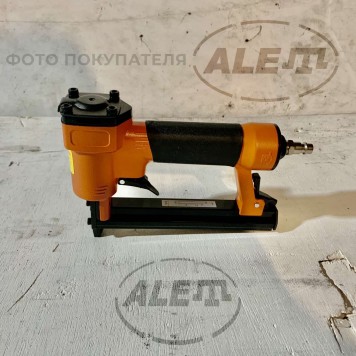 Степлер 81-720 пневматический для скоб и гвоздей МИОЛ-3