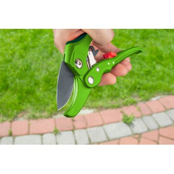 Секатор 15G205 контактный 190 мм, диаметр резки 20 мм VERTO-1